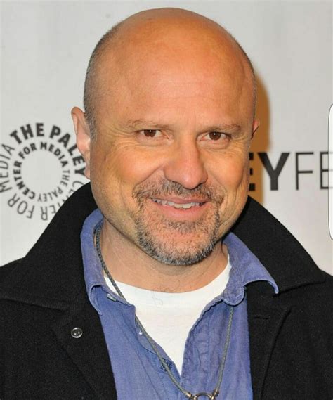 Enrico Colantoni .